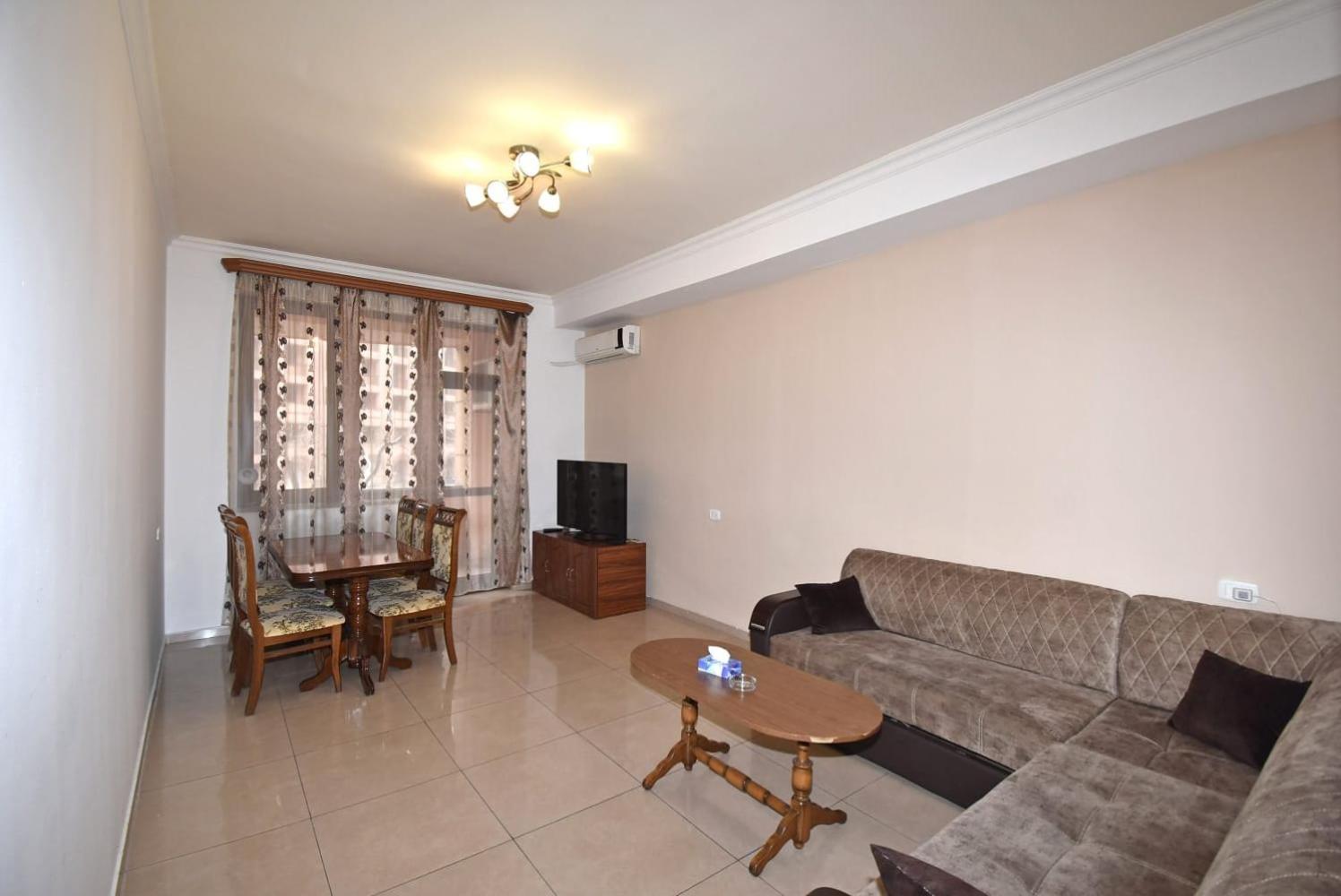 Armenak Apartment in Aram str Jerevan Buitenkant foto