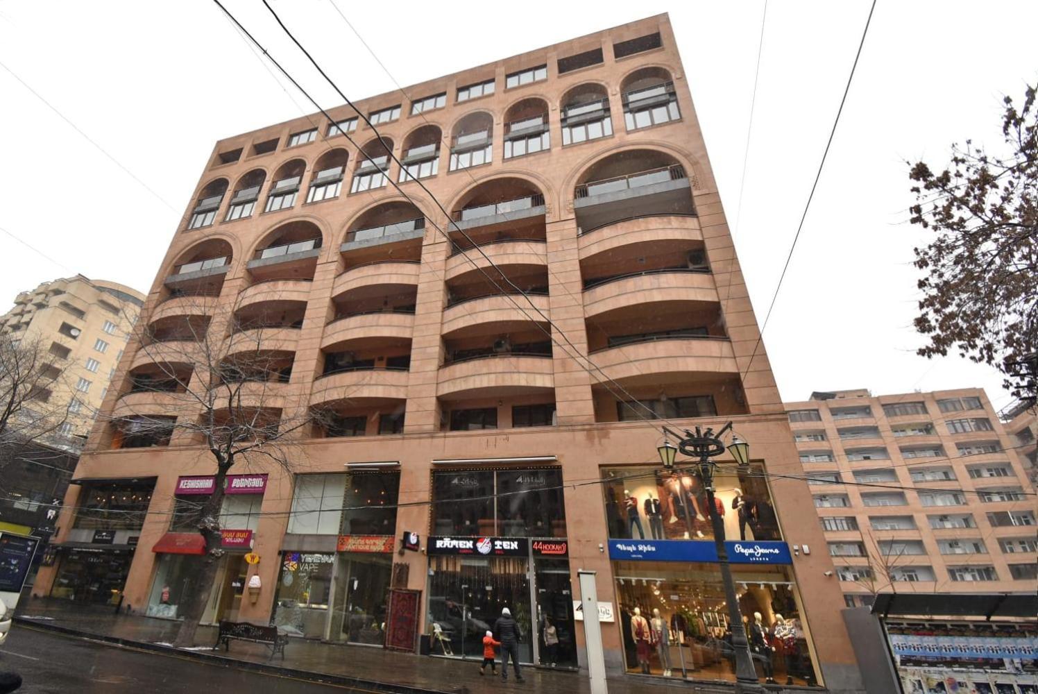 Armenak Apartment in Aram str Jerevan Buitenkant foto