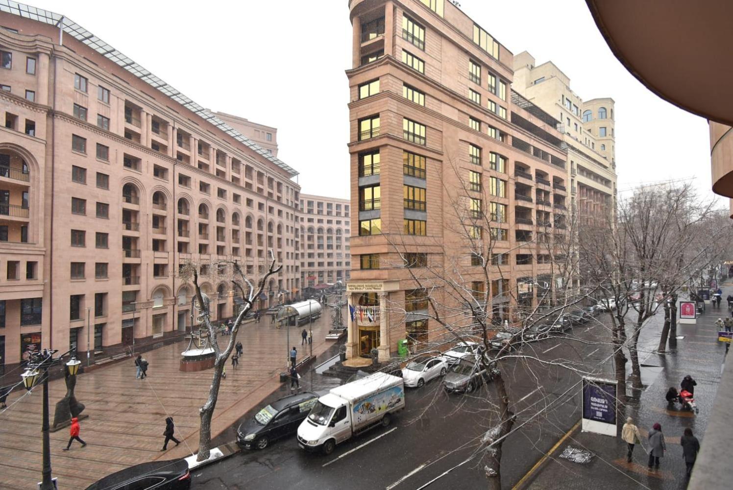 Armenak Apartment in Aram str Jerevan Buitenkant foto
